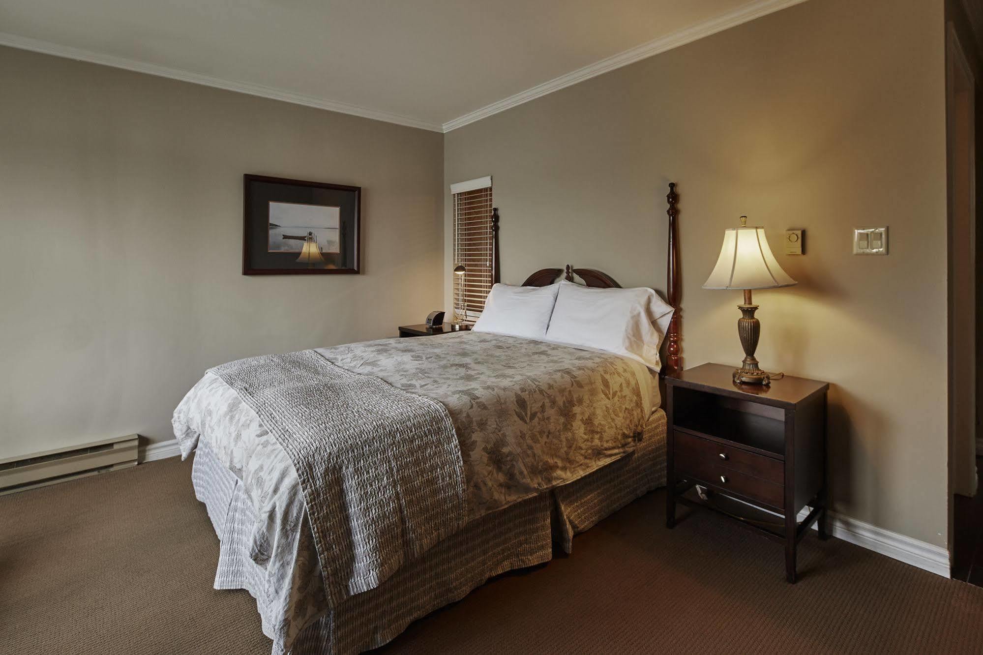 Sir Sam'S Inn & Spa (Adults Only) 핼리버튼 외부 사진
