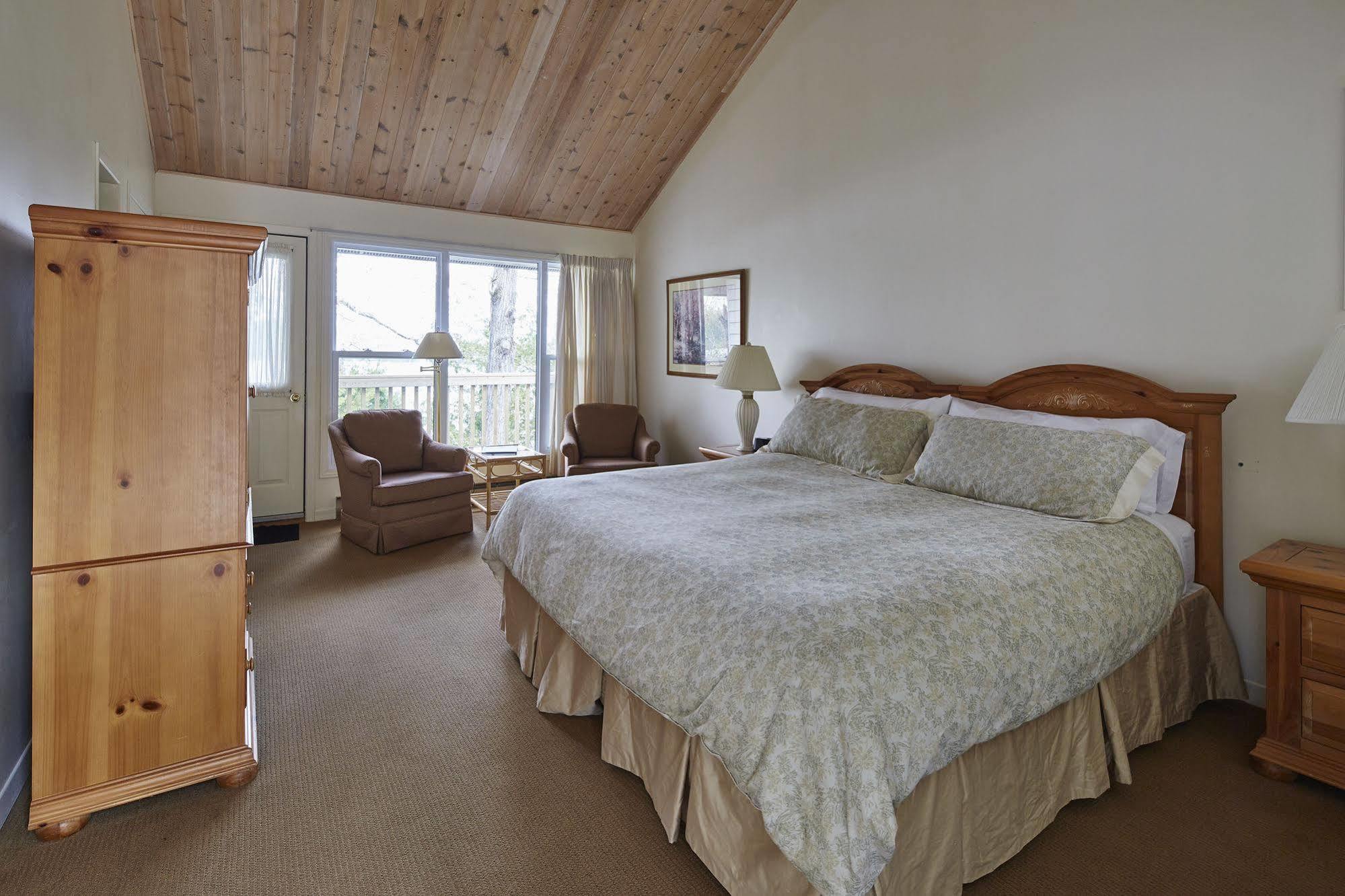 Sir Sam'S Inn & Spa (Adults Only) 핼리버튼 외부 사진