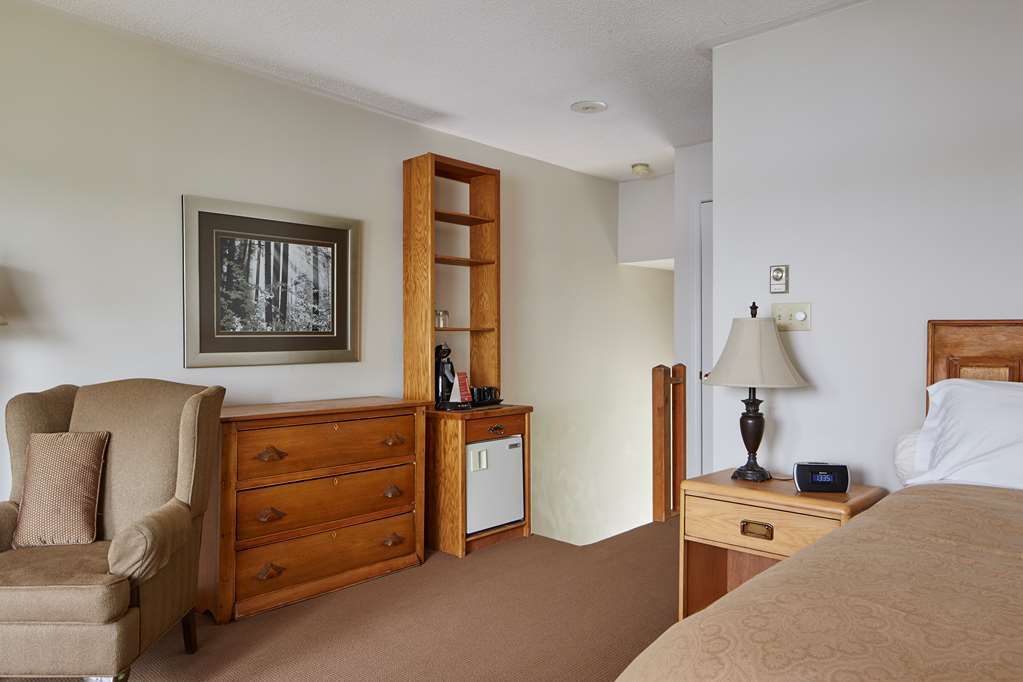 Sir Sam'S Inn & Spa (Adults Only) 핼리버튼 객실 사진